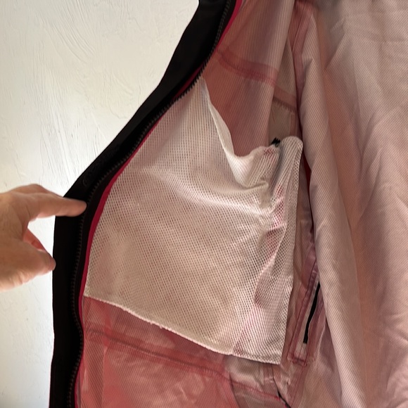 Woman’s LL Bean windbreaker/ Rain jacket. Sz X. Great condition - Picture 4 of 4